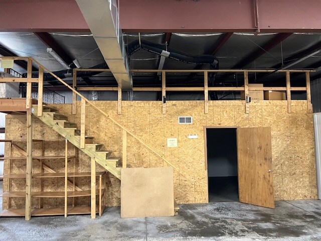 More Photos Of 920 N Westhill Blvd, Appleton Freestanding For Lease