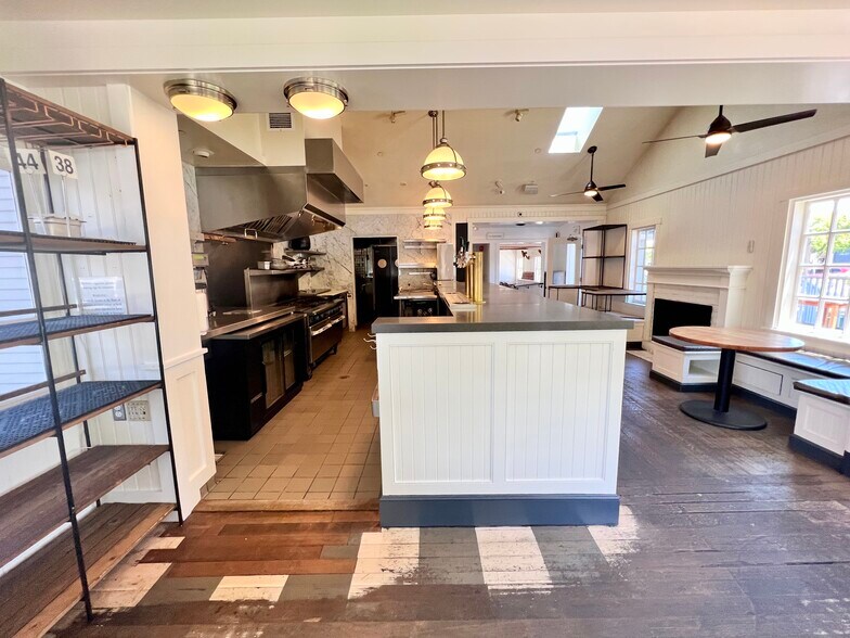 More Photos Of 145 1st St, Los Altos Restaurant For Lease