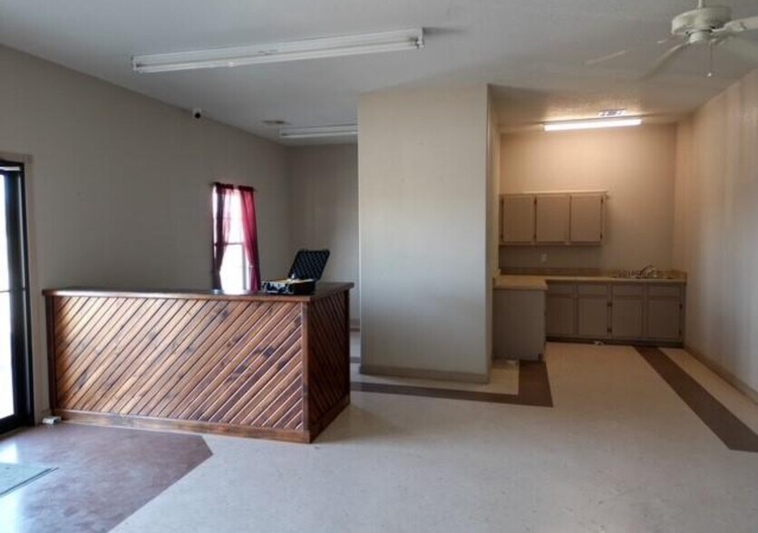 More Photos Of 21203 US Highway 412, Colcord Industrial For Lease