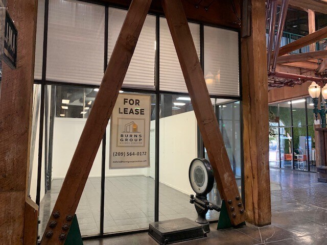 More Photos Of 445 W Weber Ave, Stockton Office For Lease