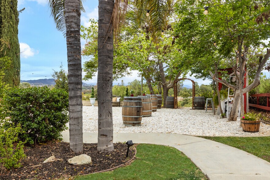 More Photos Of 22053 Highland St, Wildomar Specialty For Sale
