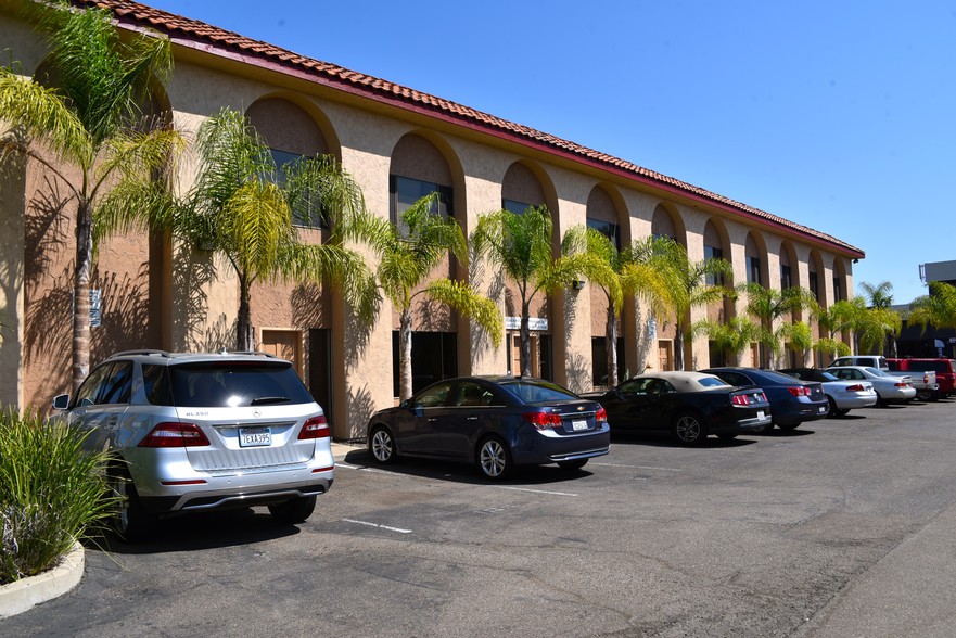 More Photos Of 7670 Opportunity Rd, San Diego Office For Lease