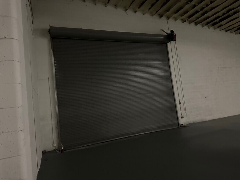 More Photos Of 1201 E 18th St, Owensboro Service For Lease