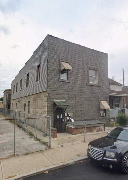 More Photos Of 4716 McCook Ave, East Chicago Multifamily For Sale