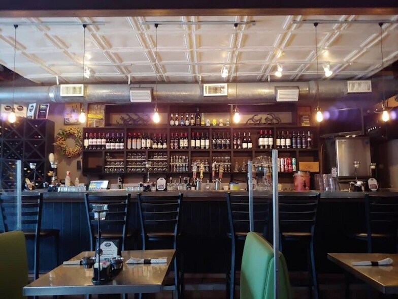 More Photos Of 1306-1314 W Magnolia Ave, Fort Worth Freestanding For Lease