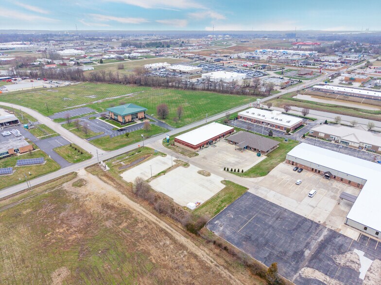 More Photos Of 3110 Fairview Dr, Owensboro Healthcare For Sale