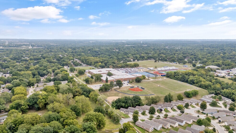 More Photos Of 724 NE 79th Ter, Kansas City Skilled Nursing Facility For Sale