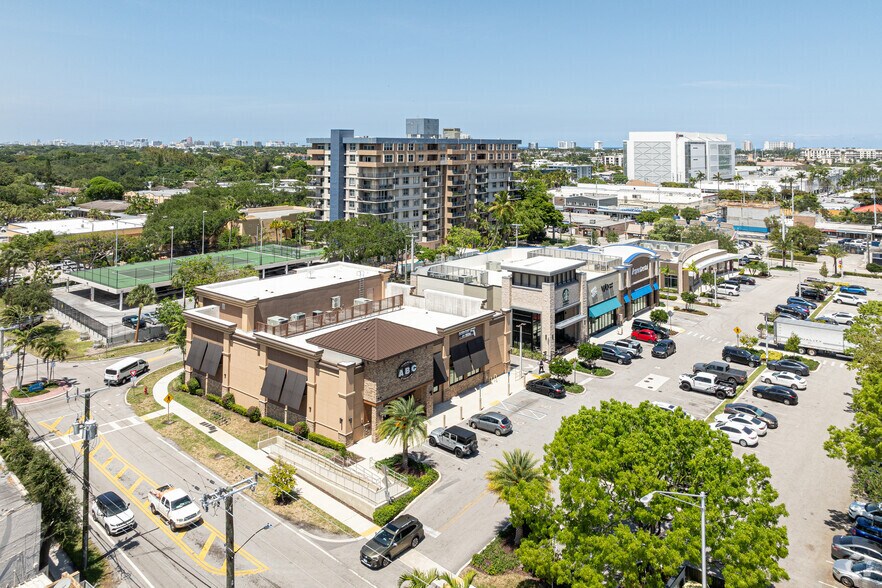 More Photos Of 921 SE 17th St, Fort Lauderdale Freestanding For Lease