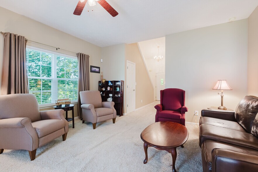More Photos Of , Lexington Specialty For Sale