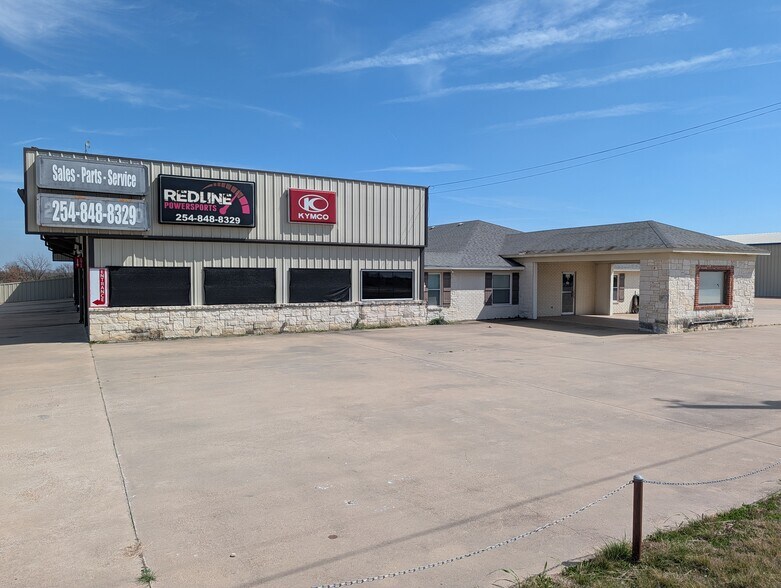 More Photos Of 6610 N State Highway 6, Waco Flex For Lease