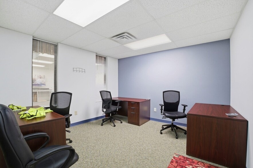 More Photos Of 2124 Hamilton St, Dalton Research And Development For Sale