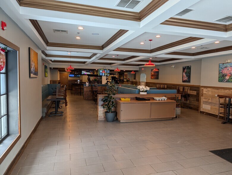 More Photos Of 1062 Main St, Holden Restaurant For Sale