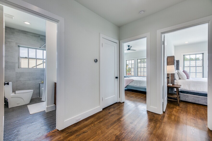 More Photos Of 4106 Swiss Ave, Dallas Office Residential For Lease