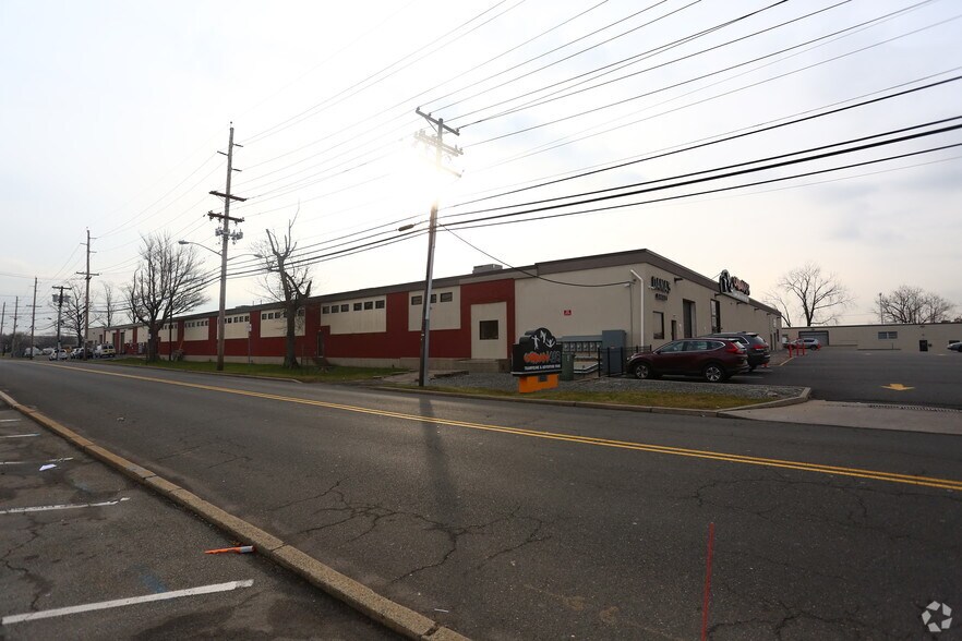 Primary Photo Of 69 Wesley St, South Hackensack Manufacturing For Lease