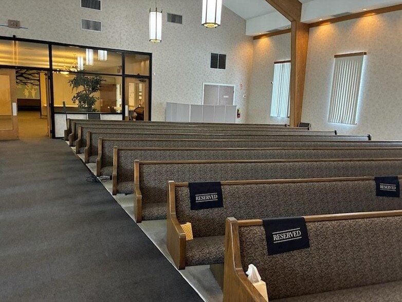 More Photos Of 3500 13th Ave N, Saint Petersburg Religious Facility For Sale