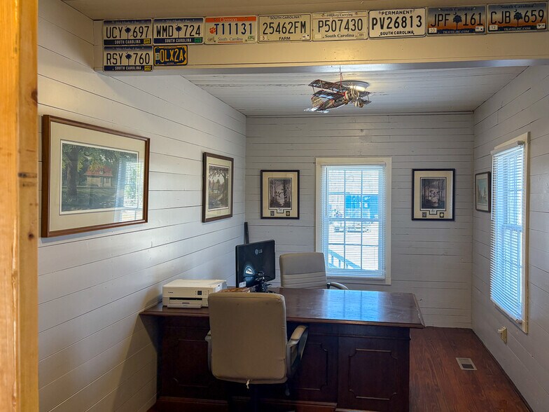 More Photos Of 732 Valley Ridge Rd, Swansea Land For Lease