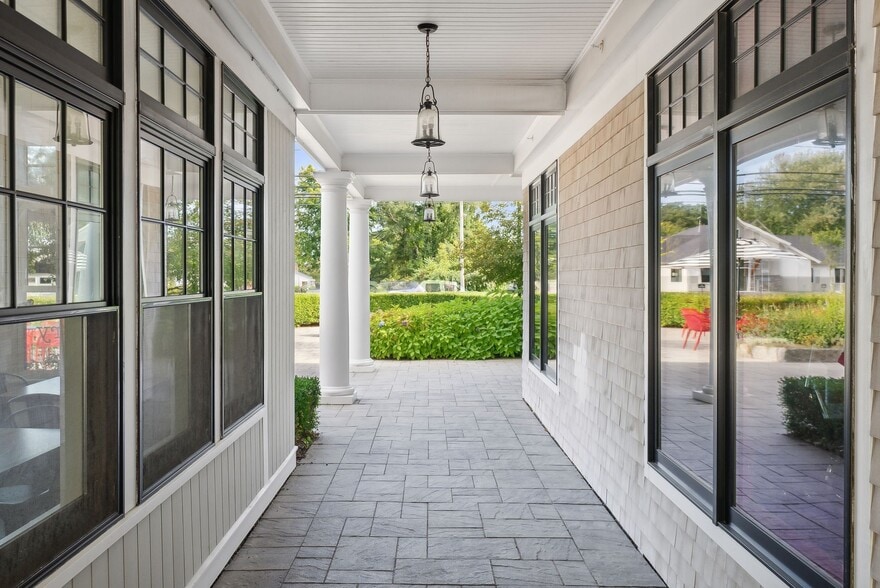 More Photos Of 2178 Post Rd, Wells Restaurant For Lease