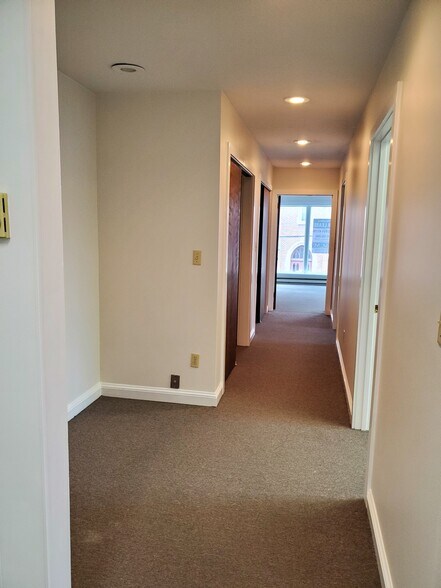 More Photos Of 78 S Courtland St, East Stroudsburg Office For Lease