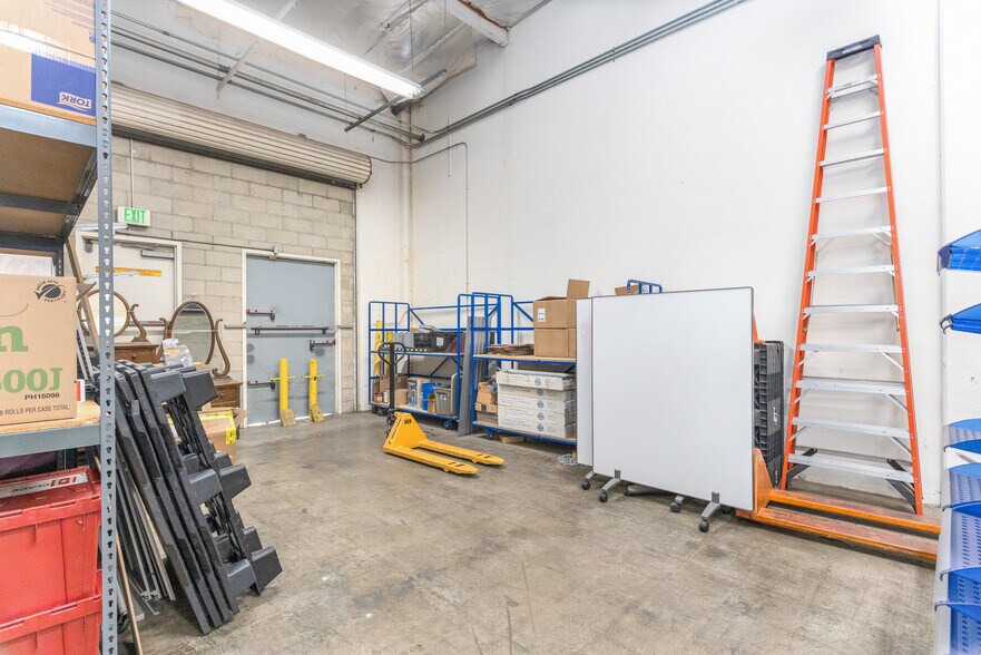 More Photos Of 2991-2995 E White Star Ave, Anaheim Warehouse For Sale