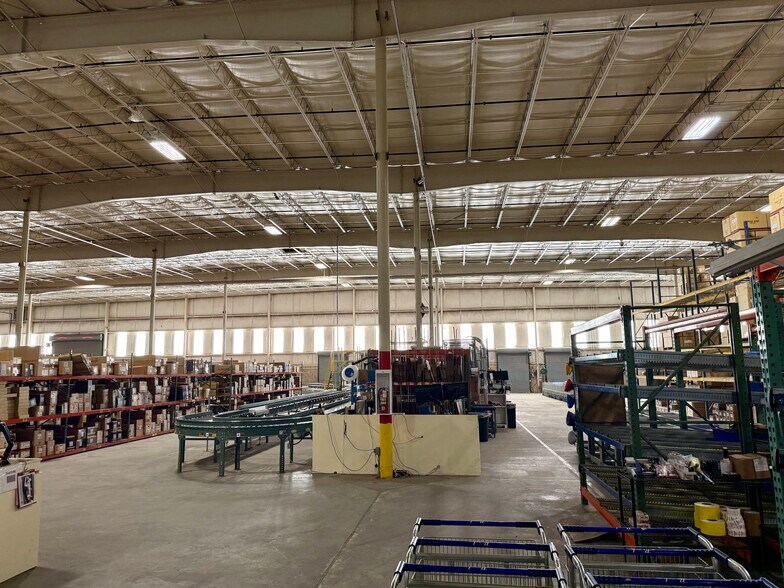 More Photos Of 189 Ringgold Industrial Pky, Danville Manufacturing For Lease