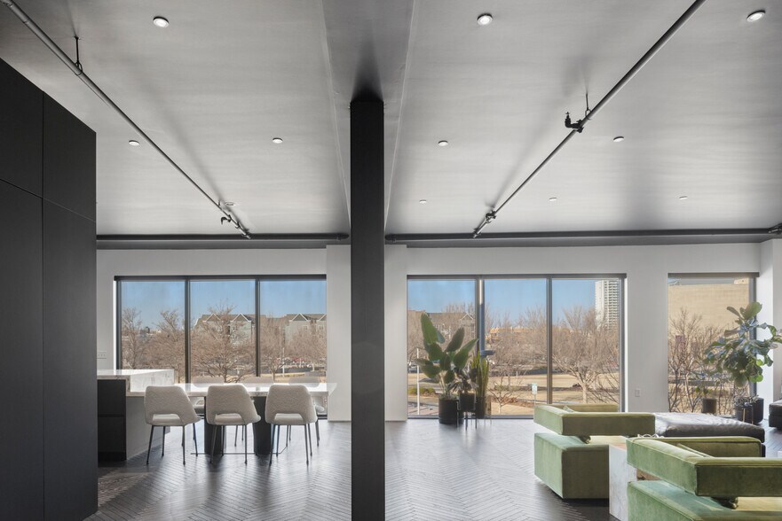 More Photos Of 518 Colcord Dr, Oklahoma City Storefront Retail Residential For Sale