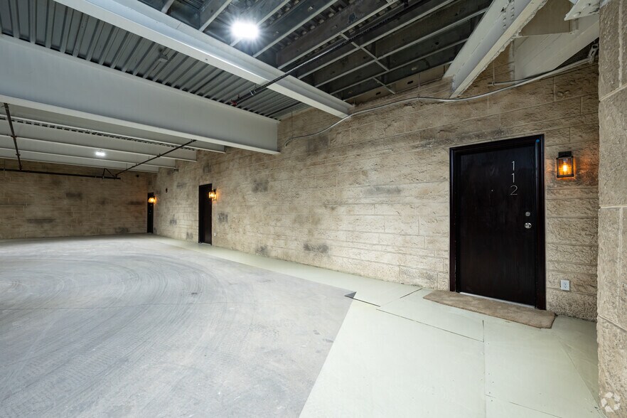 More Photos Of 3681 Lindell Blvd, Saint Louis Multifamily For Sale