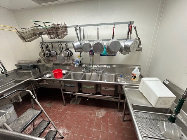 More Photos Of 442 Atlanta Hwy NW, Winder Restaurant For Lease