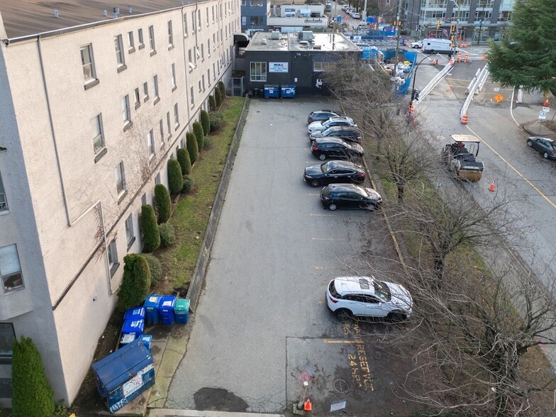 More Photos Of 105 E Broadway, Vancouver Storefront For Lease