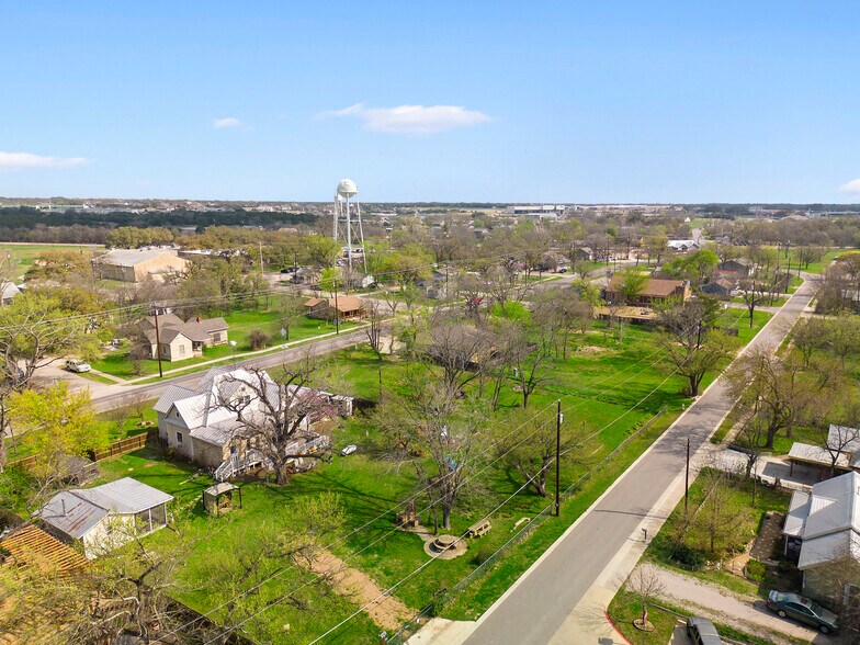 More Photos Of 3303 Ranch Road 1869, Liberty Hill Specialty For Sale