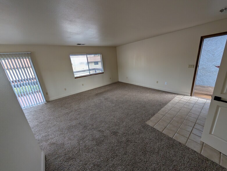 More Photos Of 170 1st St E, Sonoma Apartments For Sale