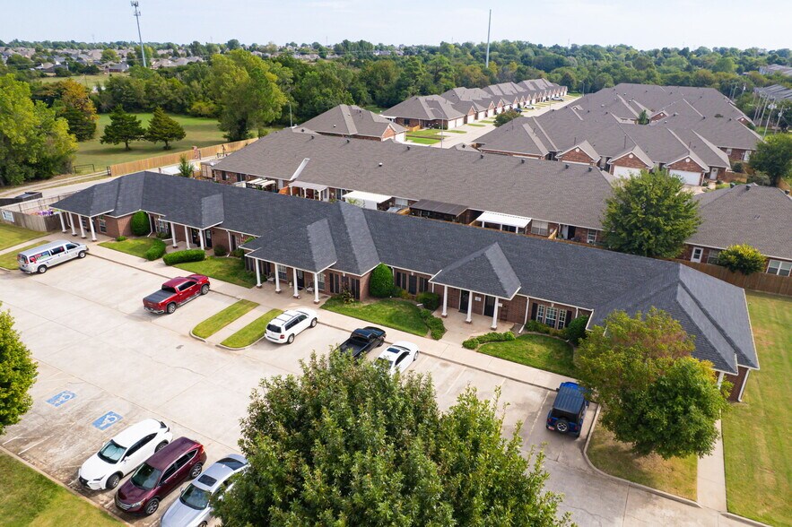 More Photos Of 500 N Financial Ter, Mustang Medical For Sale