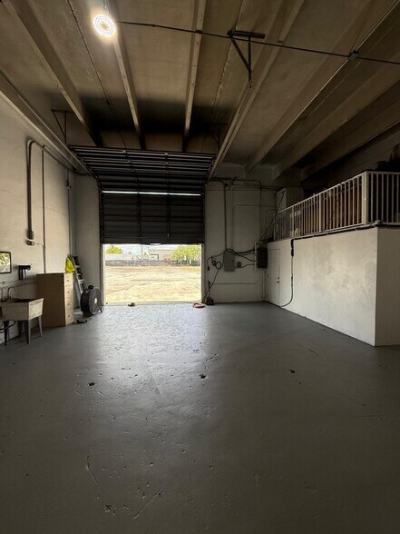 More Photos Of 2313 SW 59th Ave, West Park Auto Repair For Sale