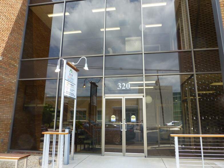 Primary Photo Of 320 E Broadway, Hopewell Office For Lease