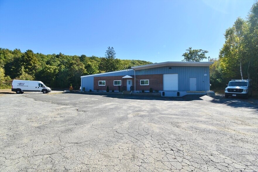 More Photos Of 45 Bethany Rd, Monson Manufacturing For Sale