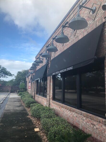 More Photos Of 1500 N Courtyard Cir, Port Saint Lucie Restaurant For Lease