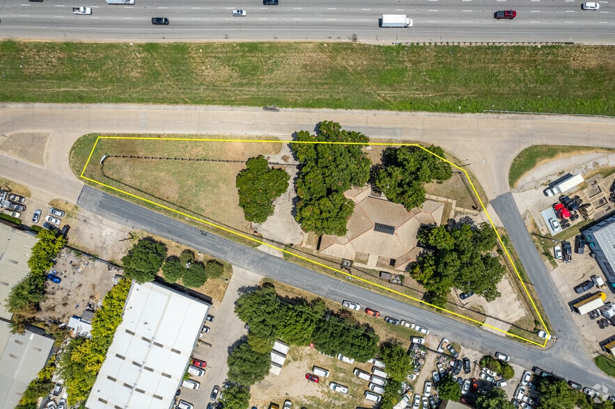 More Photos Of 2323 N Walton Walker Blvd, Dallas Office For Sale