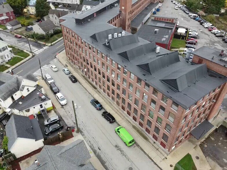 More Photos Of 51-55 Lake St, Nashua Light Manufacturing For Lease