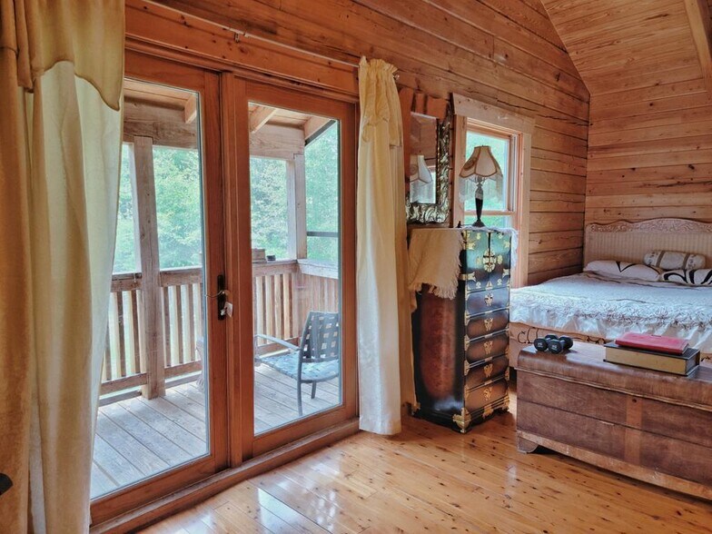 More Photos Of 9545 178th St, Mc Alpin Specialty For Sale