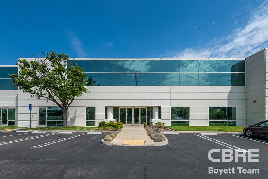 More Photos Of 26025 Mureau Rd, Calabasas Office For Sale