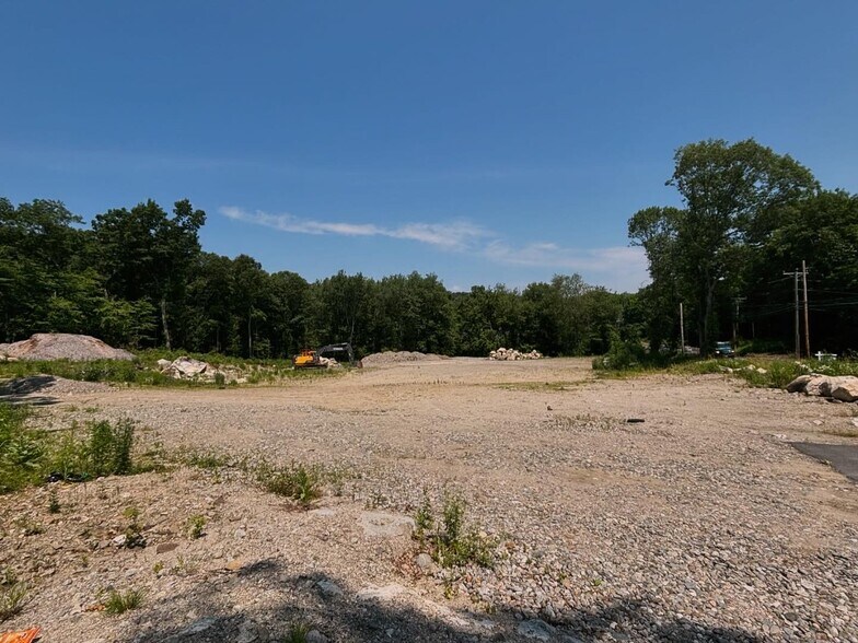 More Photos Of 909 Main St, Monroe Land For Sale