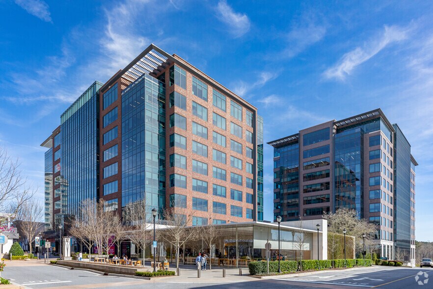 More Photos Of 8000 Avalon Blvd, Alpharetta Coworking Space