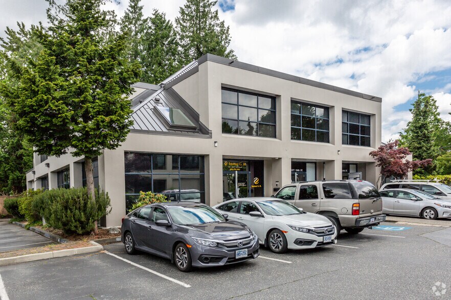 More Photos Of 10277 154 St, Surrey Office For Sale
