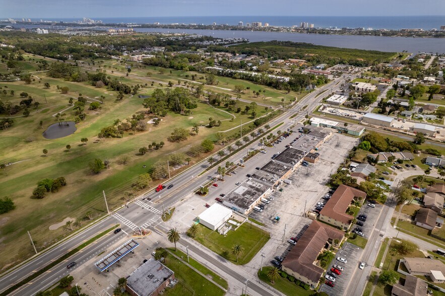 More Photos Of 599 Beville Rd, Daytona Beach General Retail For Sale
