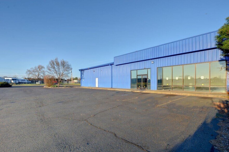 More Photos Of 2465 Avenue A, White City Freestanding For Sale
