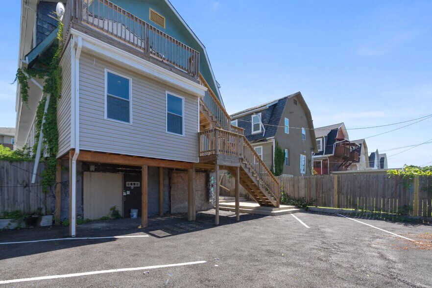 More Photos Of 2519 Liberty Heights Ave, Baltimore Apartments For Sale