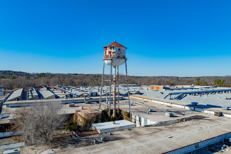 More Photos Of 1803 N Main St, Roxboro Manufacturing For Lease