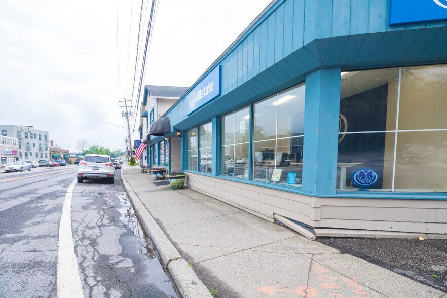 More Photos Of 593 Route 6, Mahopac Storefront Retail Office For Lease