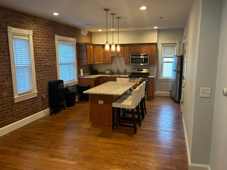 More Photos Of 491-497 Broadway, Somerville Apartments For Sale