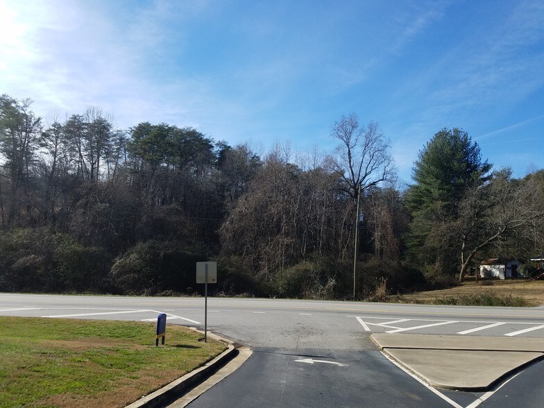 More Photos Of 590 S Main St, Cleveland Land For Sale