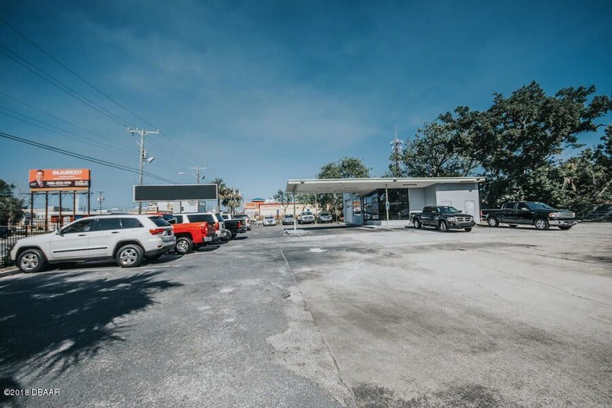 More Photos Of 555 W International Speedway Blvd, Daytona Beach Auto Dealership For Sale